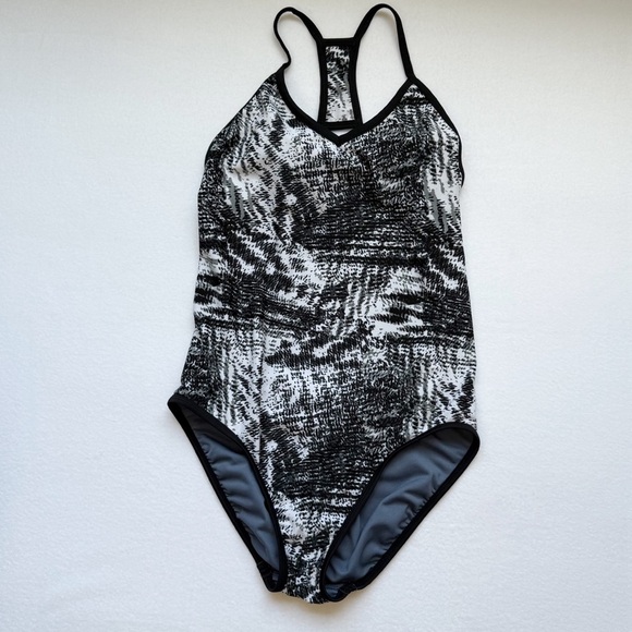 Champion Black and White One Piece Swimwear size Large women’s - Picture 8 of 10